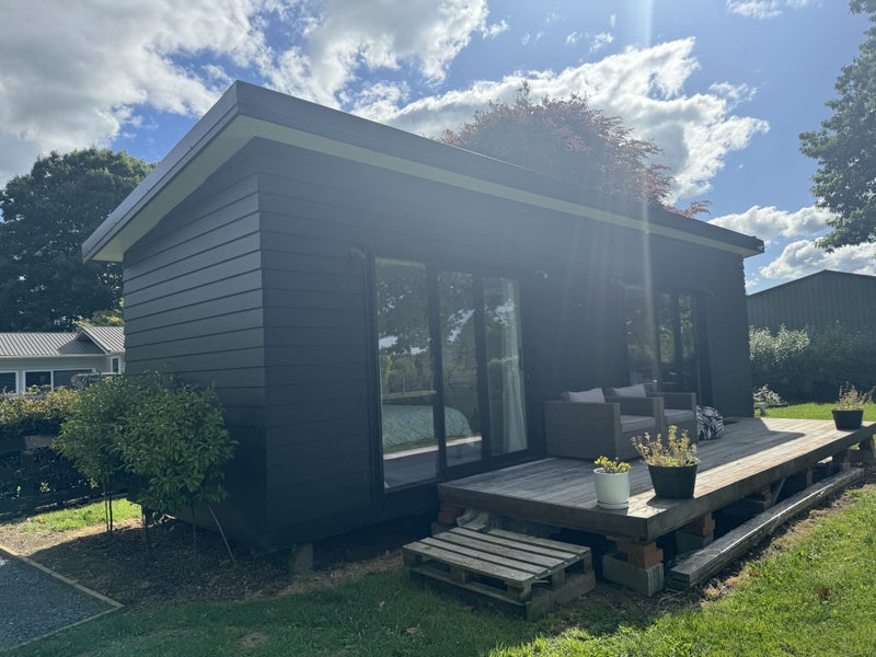 30m2 near new Top spec Tiny home Carousel 1