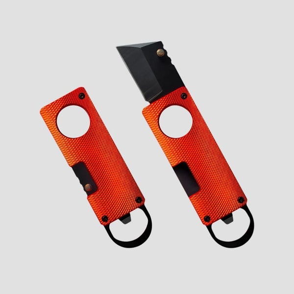 Tiger Claw' Pocket Knife & Bottle Opener Carousel 3