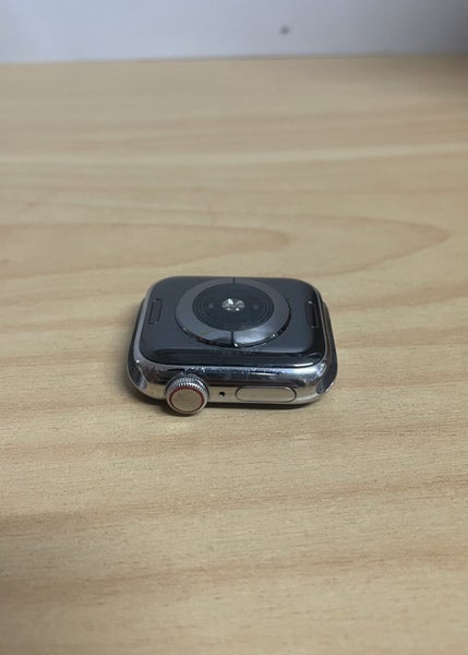 Apple Watch Series 5 40mm GPS + Cellular Stainless Steel Case Carousel 12