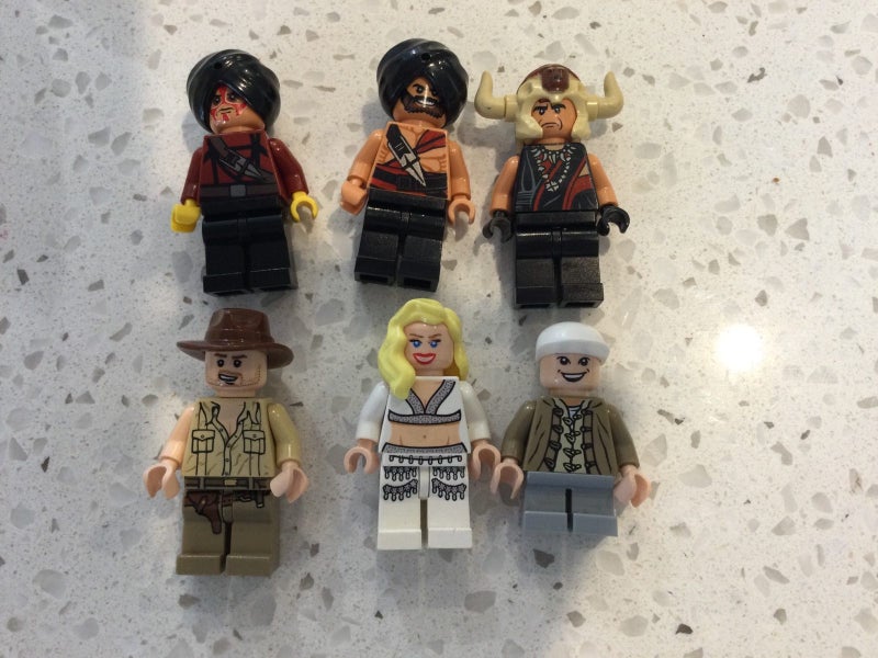 Lego 7199 Indiana Jones : Temple of Doom Carousel 2
