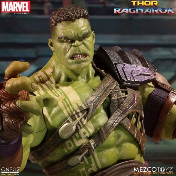Mezco One:12 Marvel Thor Ragnarok Collective Hulk Carousel 2