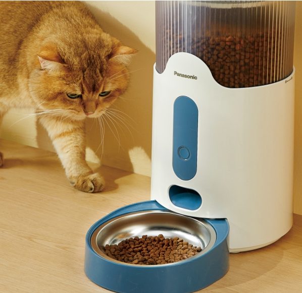 Panasonic Smart Pet Feeder Carousel 5