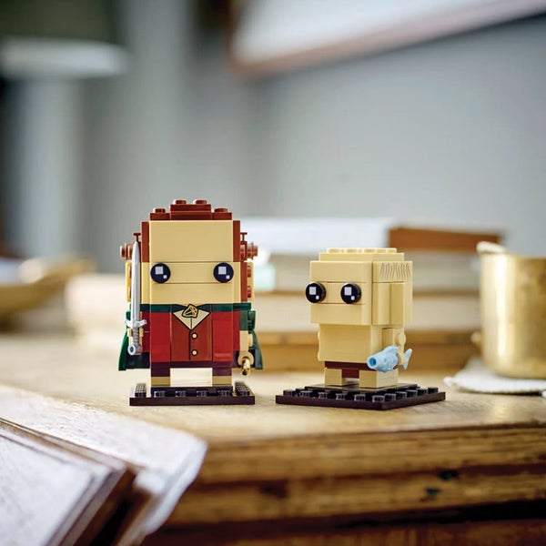 $1 RESERVE LEGO 40630 The Lord of the Rings BrickHeadz Frodo & Gollum Carousel 4