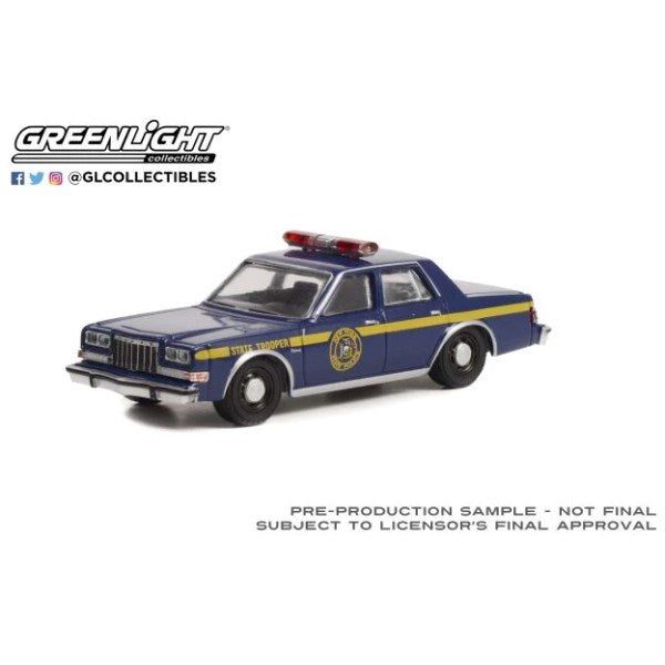 GreenLight 43000-A 1/64 1985 Dodge Diplomat - New York State Police Carousel 1