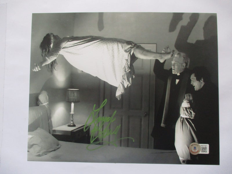 Linda Blair "The Exorcist" signed Large Photo + Authentication Carousel 2
