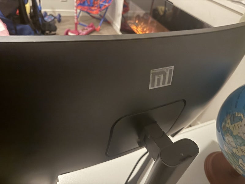 Xiaomi Mi Monitor 34" Ultrawide Curved Carousel 2