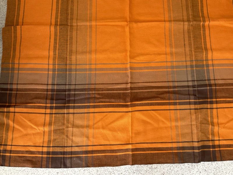 ** RETRO TABLE CLOTH ** PURE COTTON ** COCOA & PUMPKIN ** 123 x 127cm** Carousel 2