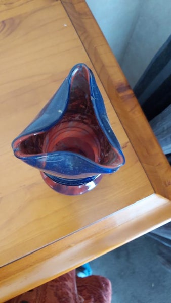 Glass vase blue and red Carousel 3