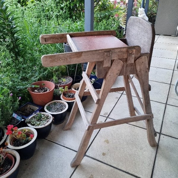 High Chair Carousel 2