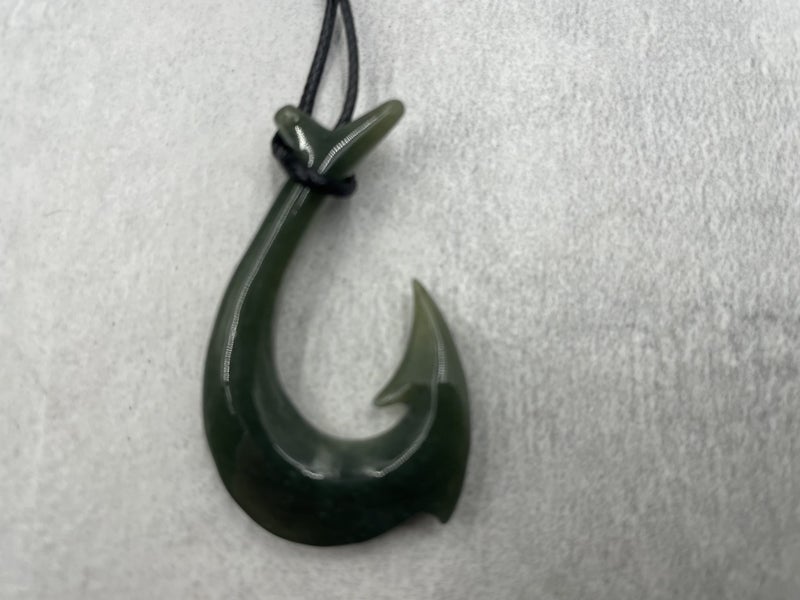 Winter Sale! Greenstone Nephrite Jade Maori Hook nze16 Carousel 1