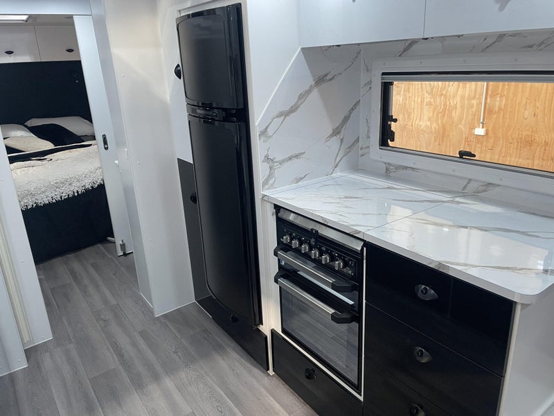 2024 Canyon Summit 100% Australian Built62863267868162113