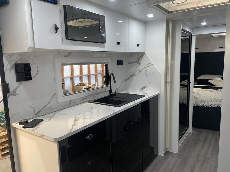 2024 Canyon Summit 100% Australian Built62863267868162114
