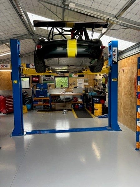 Car Hoist - 2 Post Peak Carousel 2