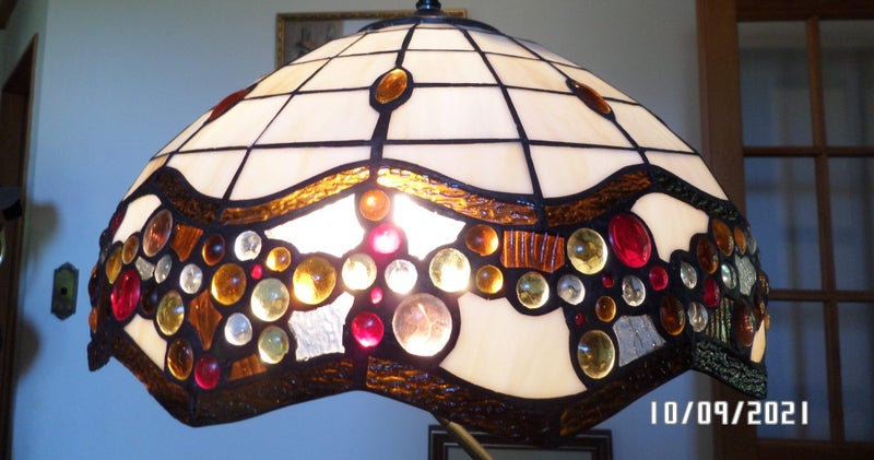 One Tiffany 40cm (16") standard lamp shade "b'wave"for Your lamp Carousel 1