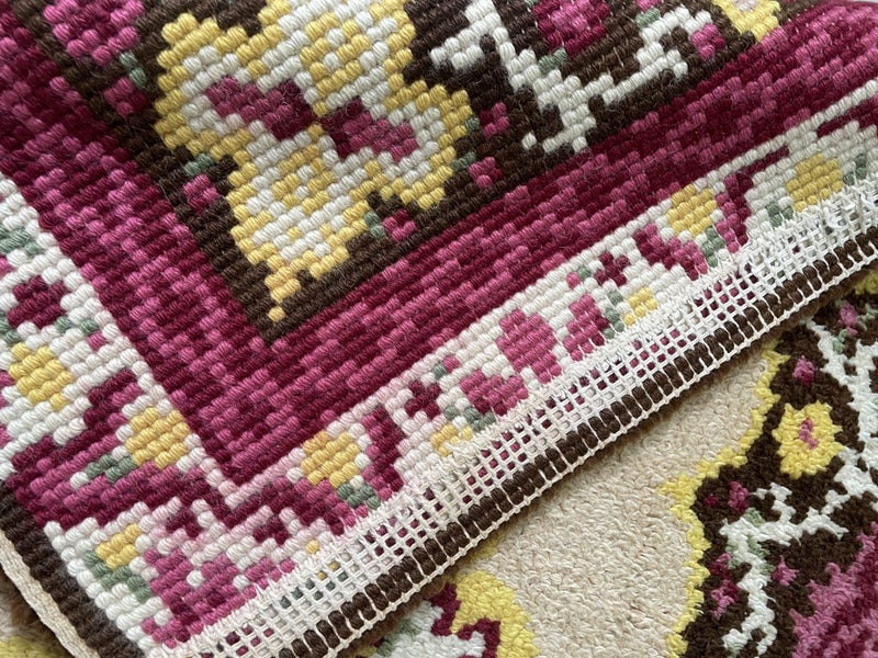 Retro Rug Carousel 4