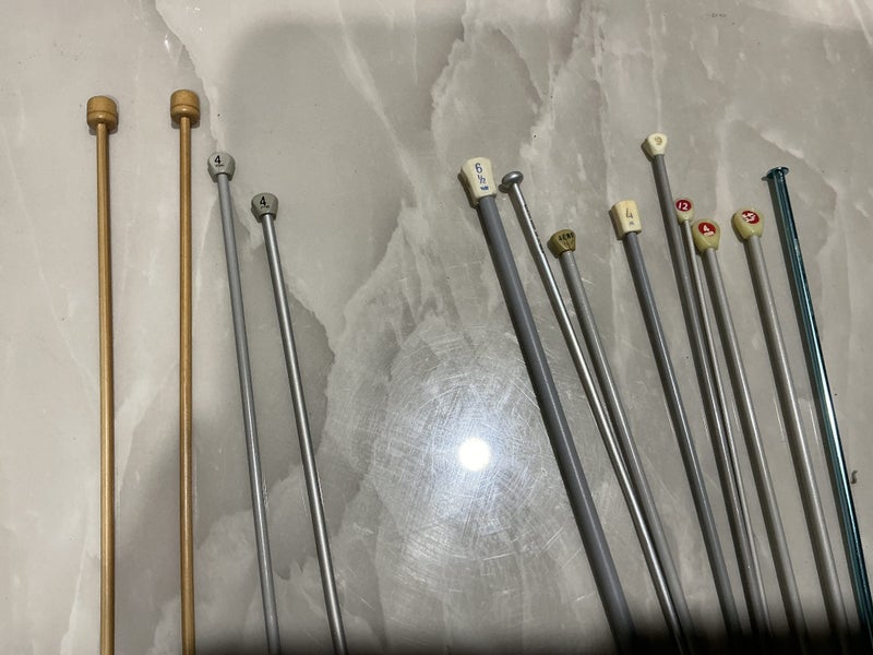 Knitting needles Carousel 2