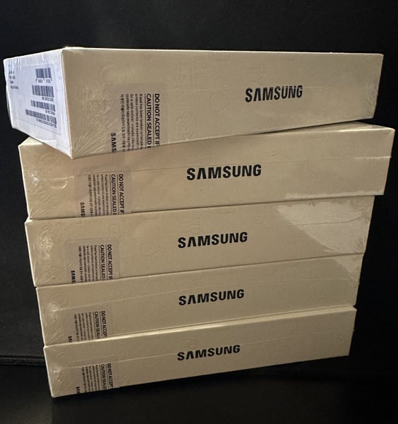 Brand New Sealed Samsung S21 FE 128GB *Graphite or White* XMAS Special628638536069131123