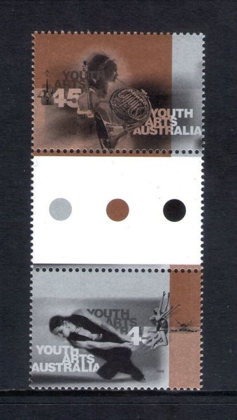 Australia - 1998 Youth Arts - Gutter - UHM - 1798p Carousel 1