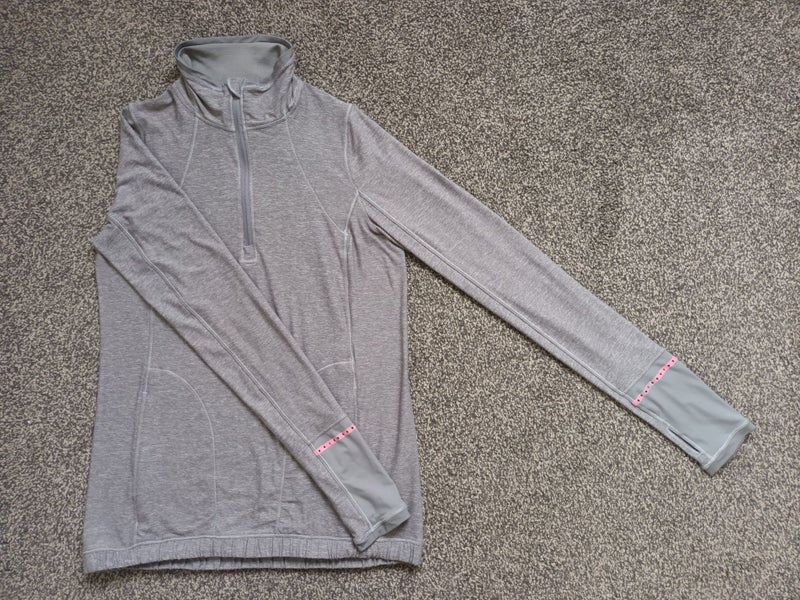 <sz:6> Lululemon Zip L/S Top for Running Carousel 1