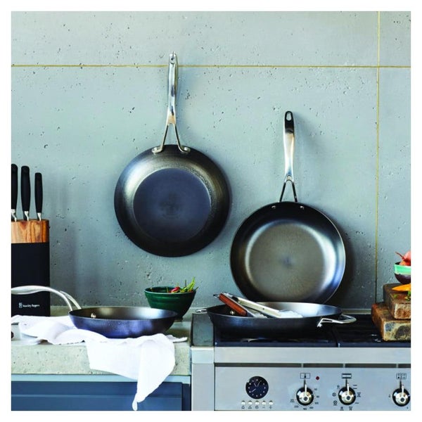 Stanley Rogers Light Weight Cast Iron Cooks Pan 30cm Carousel 4