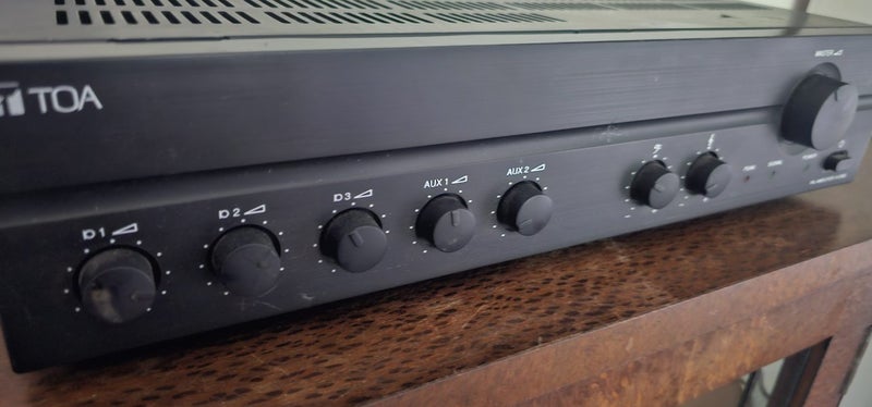 TOA Pa amplfier Carousel 2
