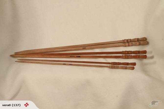 Beautiful Wooden Knitting Needles Carousel 1