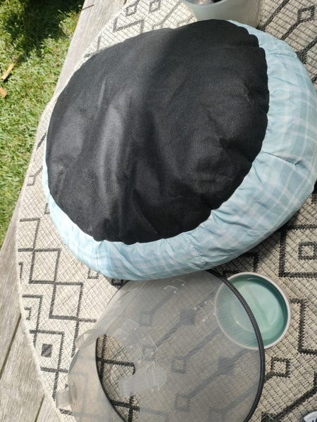 Pet 3pce combo: neck cone, Anko fleece bed, cat or dog food bowl Carousel 8