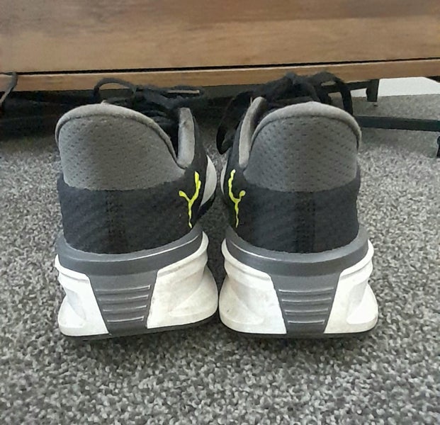 Puma light weight running shoes US8.5/UK7.5/EU41 Carousel 2