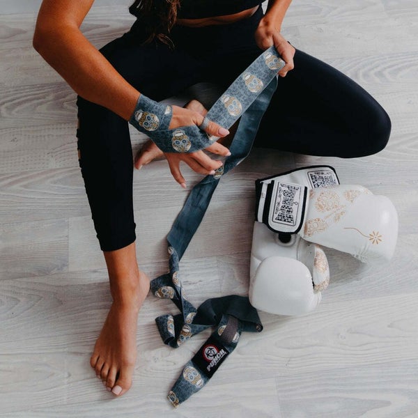 PUNCH Hand Wraps [Urban]-4.5m STRETCH-GOLD SKULL Carousel 7