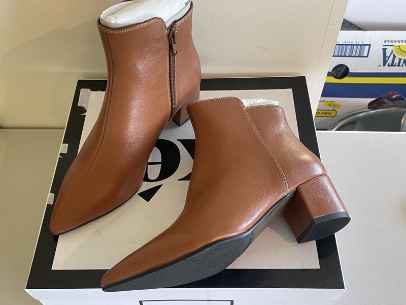 Brand new Ikette Italian Leather Boots - Size 36 RRP $300 Carousel 1