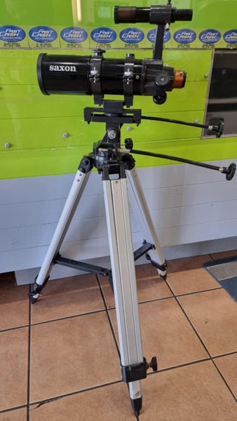 Saxon 804 Pioneer Refractor Telescope with Tripod Carousel 1