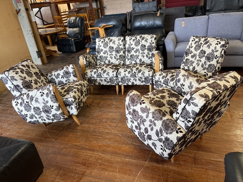 Original Art Deco Lounge Suite, circa 1940, Three-Seat Sofa and Two Armchairs Carousel 20