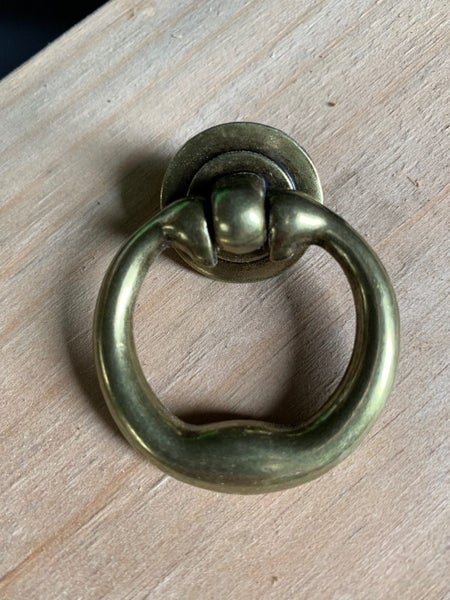 Brass drawer handle Carousel 1