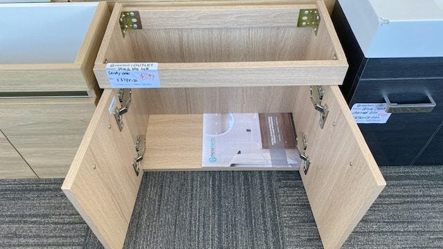 500 VENICE JUNIOR WALL HUNG VANITY IN SANDY OAK - SAMPLE STOCK Carousel 2