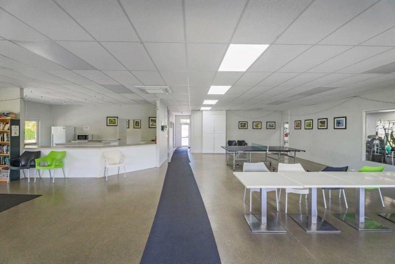 gallery carousel 33