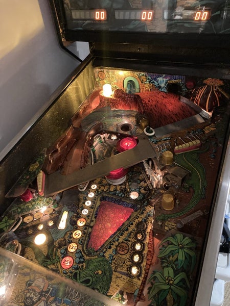 Escape from Lost world Pinball- w/manuals Carousel 6
