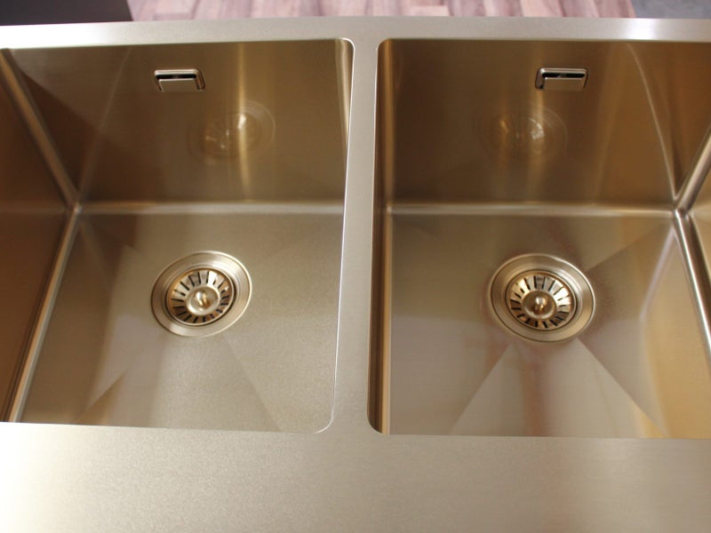 SINK Carousel 7