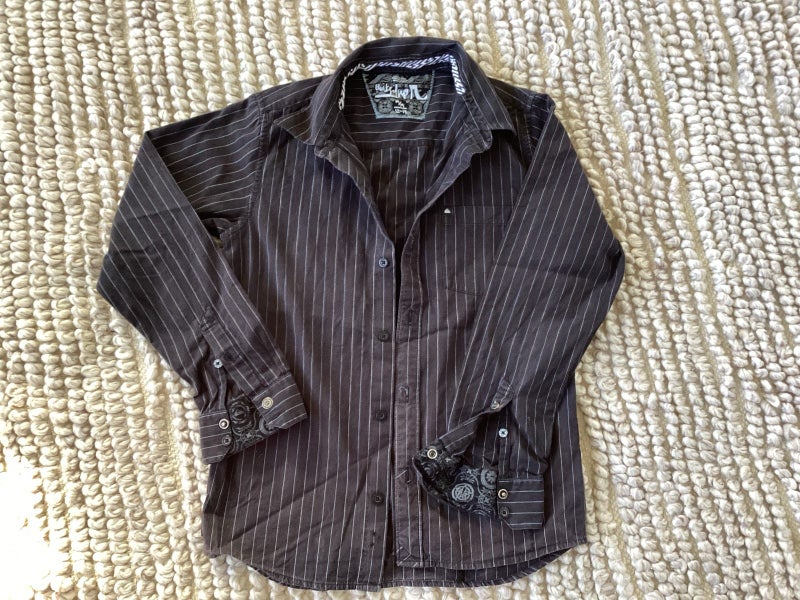 ** Quicksilver long sleeve shirt *** Carousel 1