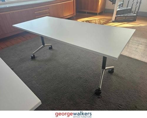 PR5100 - White Flip Table Carousel 1