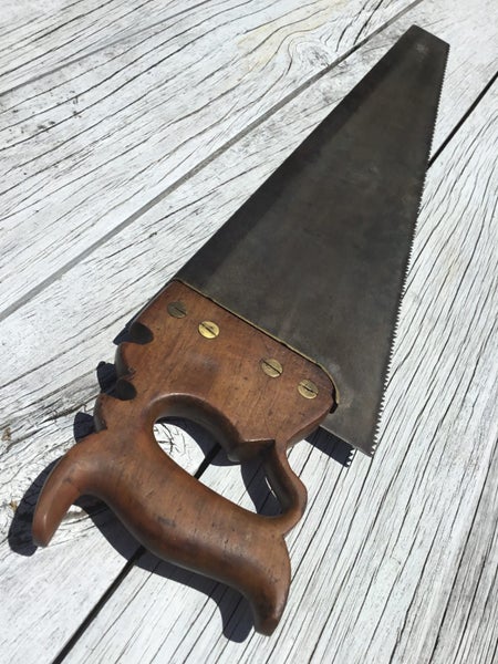 Handsaw Carousel 7
