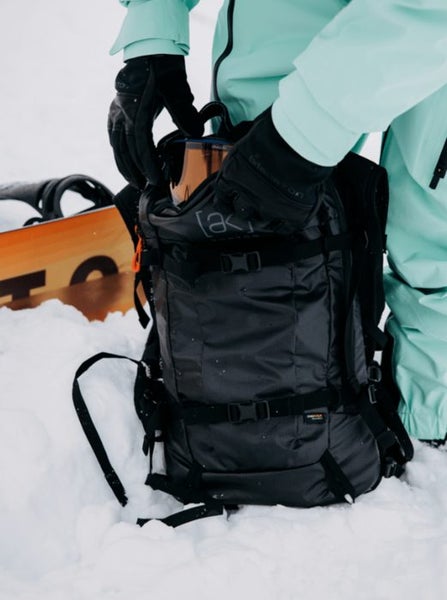Burton [ak] Surgence Tour Pack - True Black Carousel 3