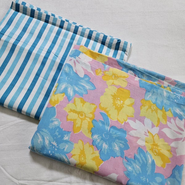 Retro Alert! Floral & Stripe Sheets x 2 KS Size Carousel 1