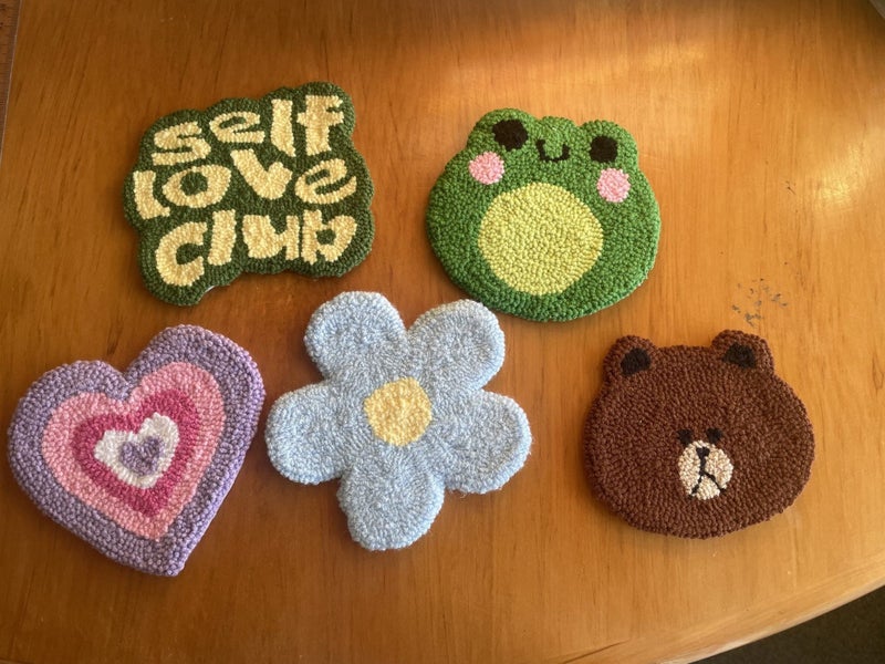 5x Patches Carousel 1