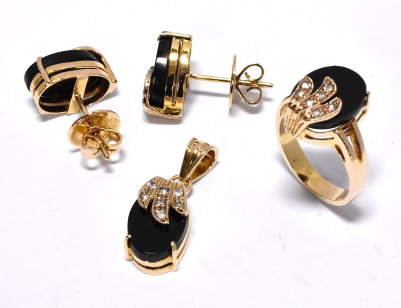 $5,400 14ct Gold, Diamond & Black Glass Ring, Earring & Pendant Set - 169992 Carousel 1