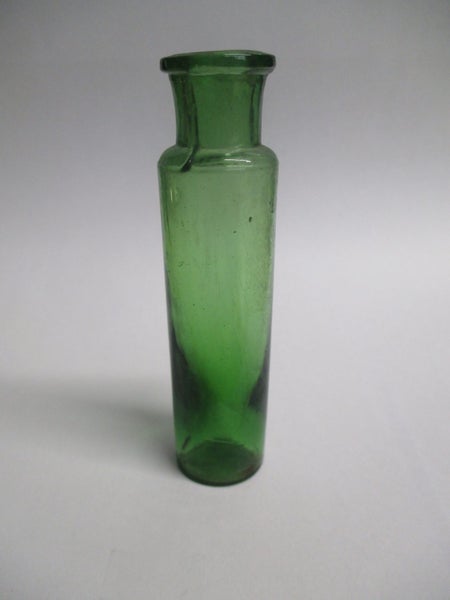 BT2 5705 - Vintage Poison Bottle Green - Chemist or Poison Carousel 1