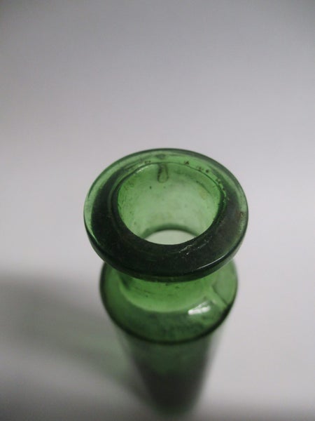 BT2 5705 - Vintage Poison Bottle Green - Chemist or Poison Carousel 5
