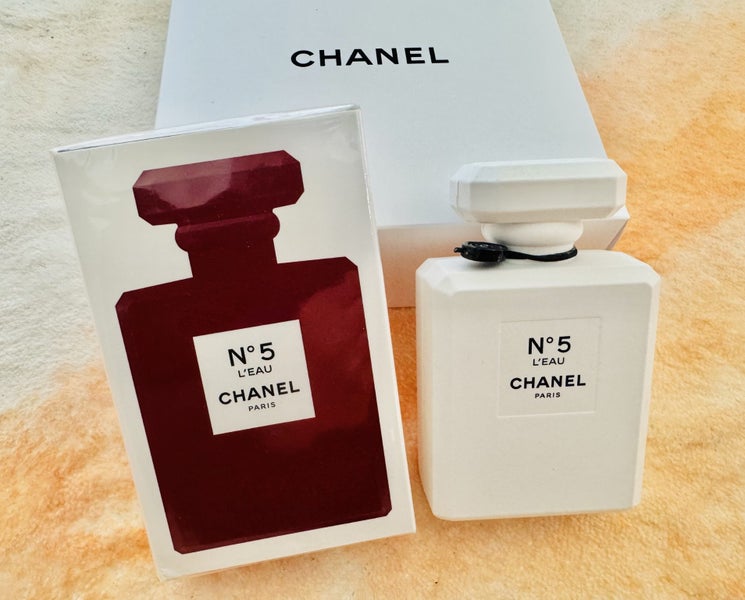 CHANEL N°5 L'EAU Eau de Toilette Spray 100ml Carousel 1