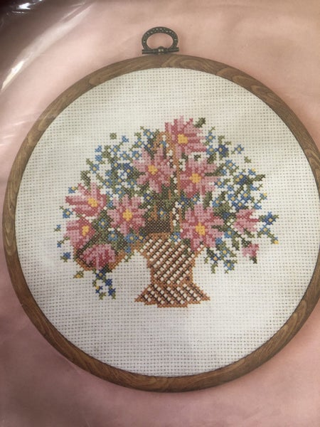 Cross stitch kit with hoop Carousel 1