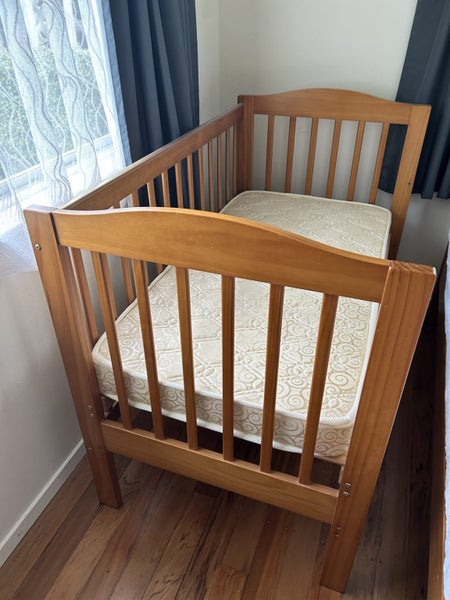 Genesis Arizona Pine Cot with Mattress Carousel 1