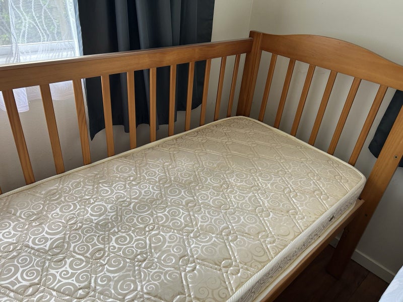 Genesis Arizona Pine Cot with Mattress Carousel 2